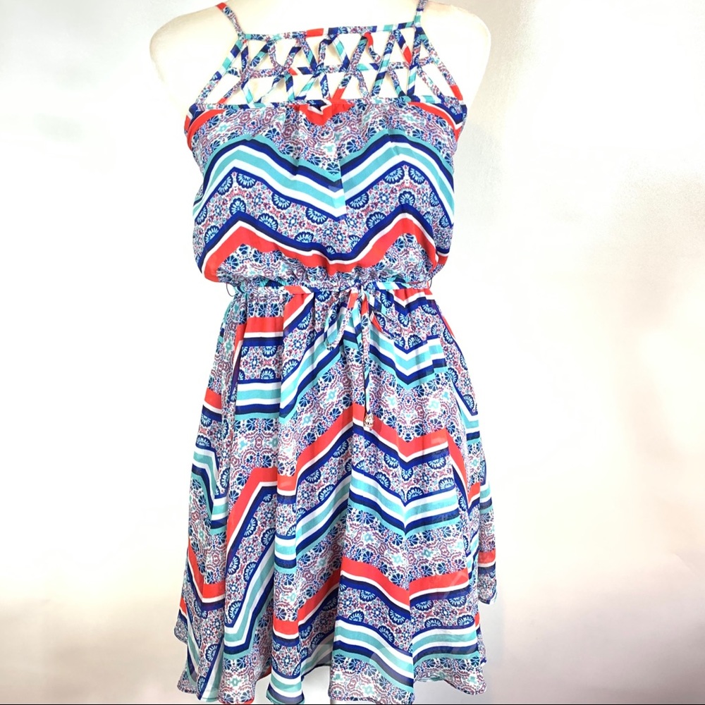 🌴 Pretty Sequin Hearts Dress